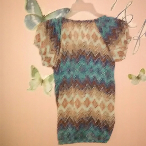 Daisy Fuentes Multi Color Semi Sheer Chevron Tunic - Picture 2 of 8